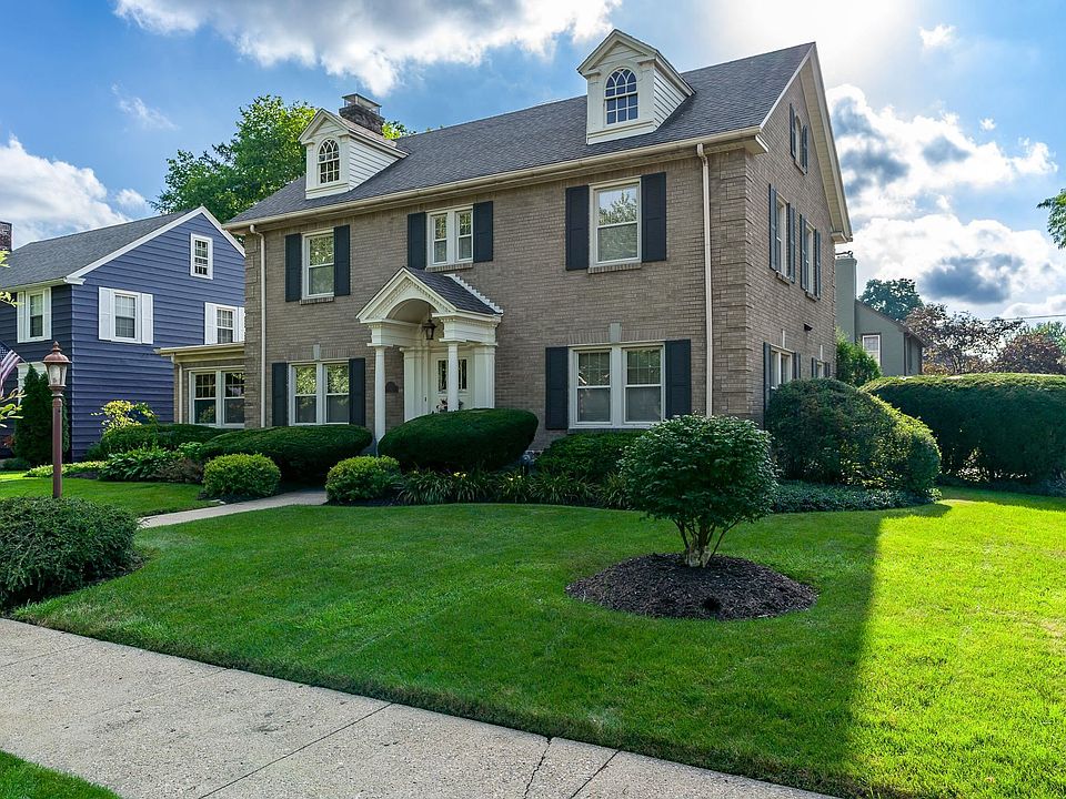 2138 Clinton St, Rockford, IL 61103 Zillow