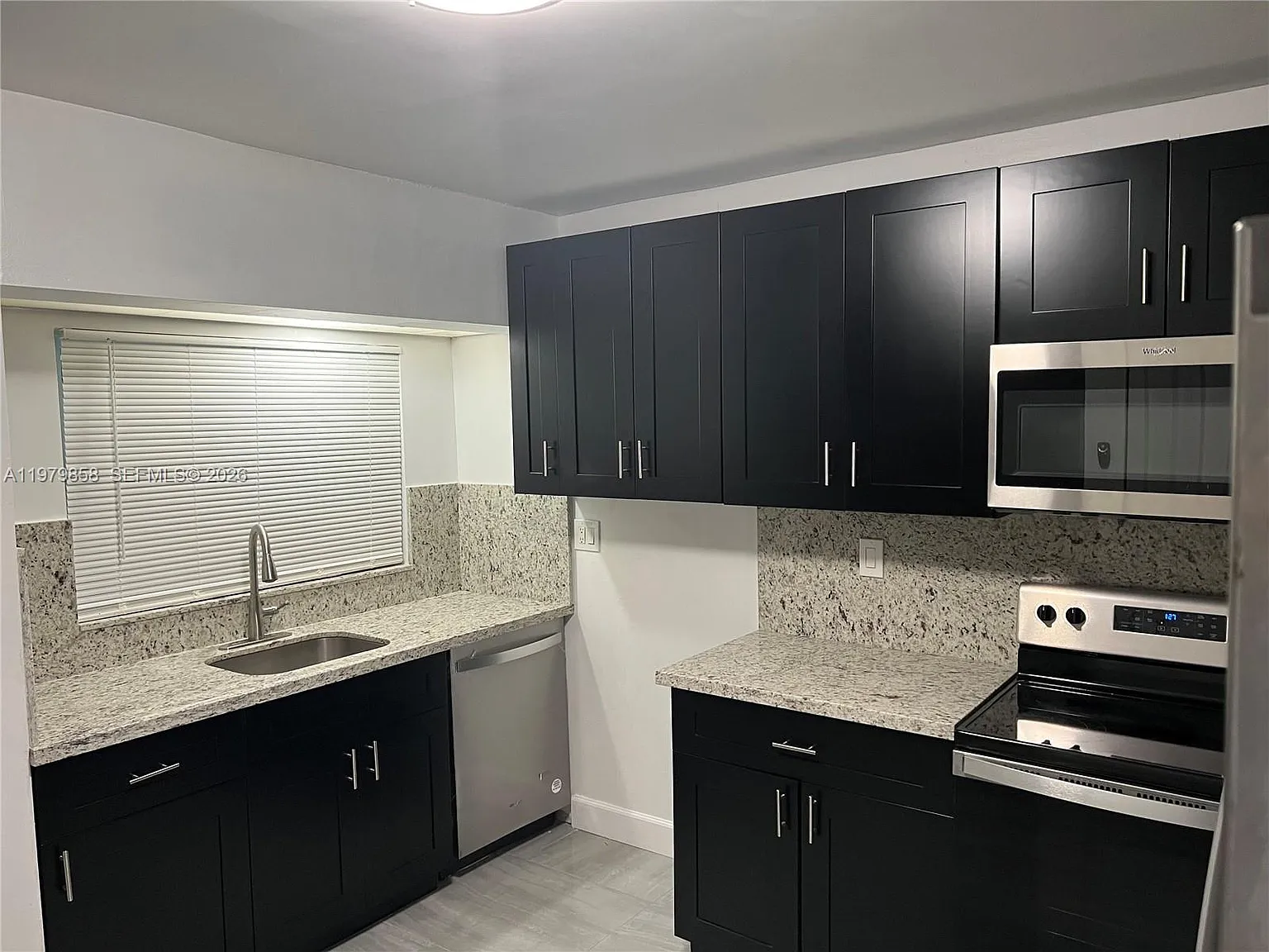 4 bed, 1635 sqft, $3,700 — Photo 4
