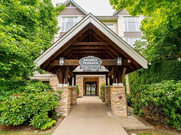 15265 17a Ave #106, Surrey, BC V4A 1V4