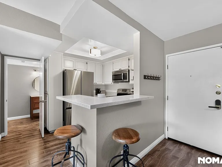 22100 Burbank Blvd #333D — Photo 17