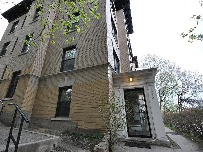 1588 Beacon St #D2 — Photo 17