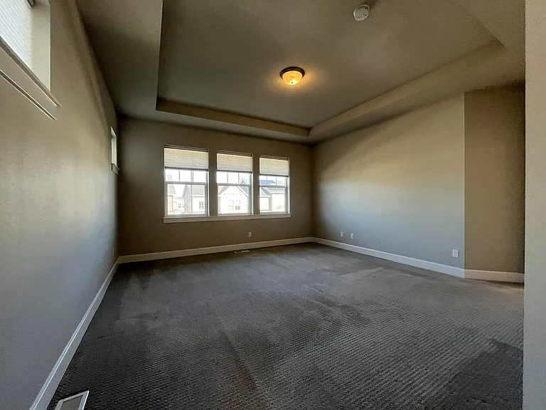 7002 SE Genrosa St — Photo 27