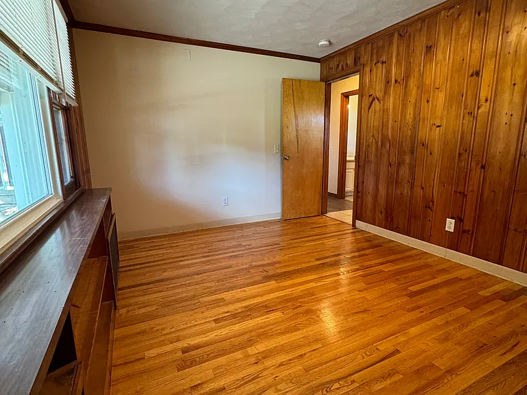 174 Russell St — Photo 24