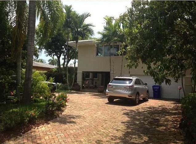2nd image of 100 NE 84th St