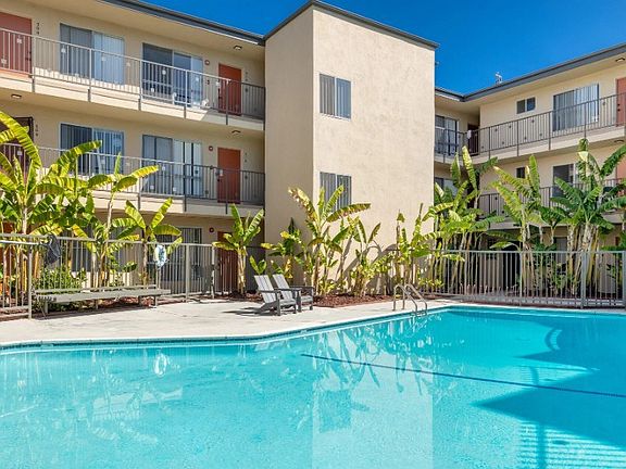 2nd image of 2700 Ellendale Pl APT 318