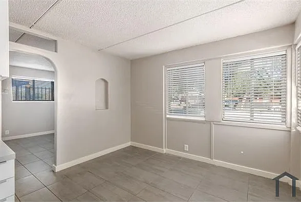 769 E Pierce St #7 — Photo 8