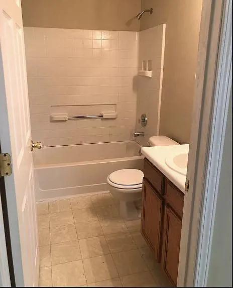 5786 Strathmoor Manor Cir — Photo 15