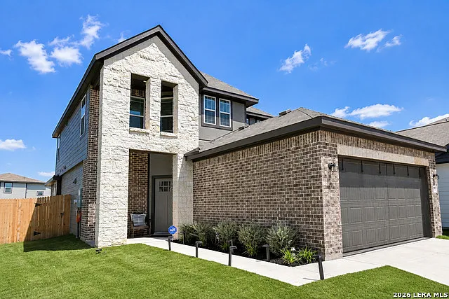 4 bed, 3.0 bath, 2086 sqft, $2,750 — Photo 2