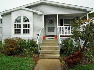 23 Madge Dr, Lancaster, PA