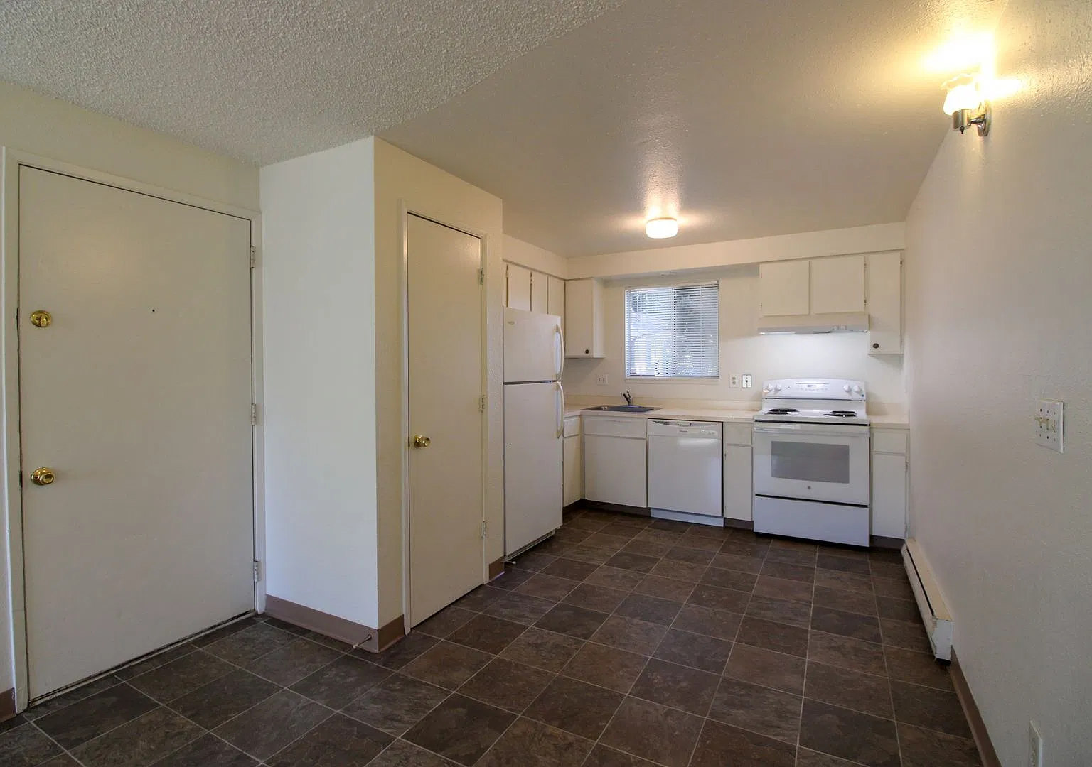 ARNOLD4 — Photo 3