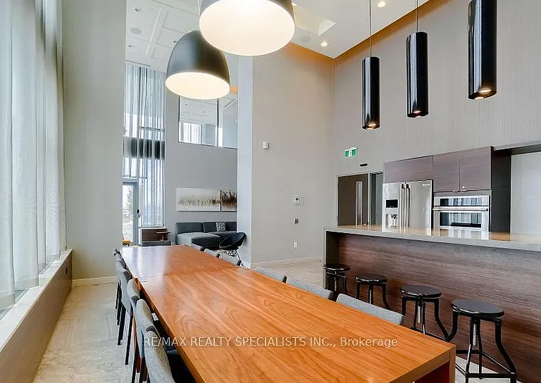 2560 Eglinton Ave W #1509 — Photo 14