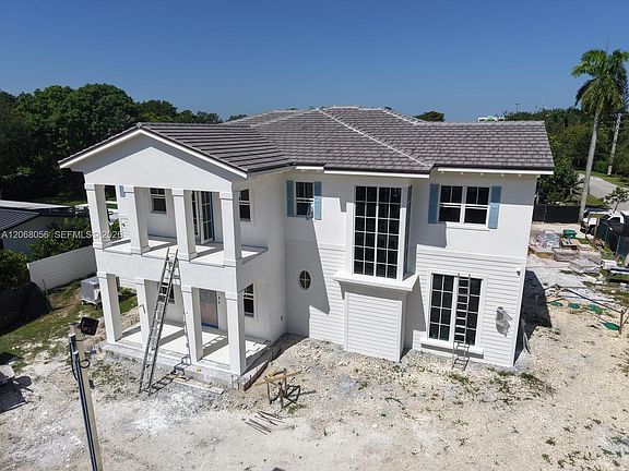 3rd image of 8250 SW 130th St