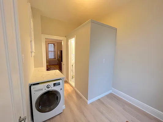 Rented by REALTY QUEST NEW YORK INC | media 7