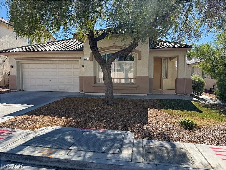 2994 Harbor Heights Dr — Photo 2
