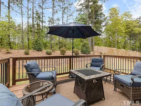 805 Prince Dr — Photo 23