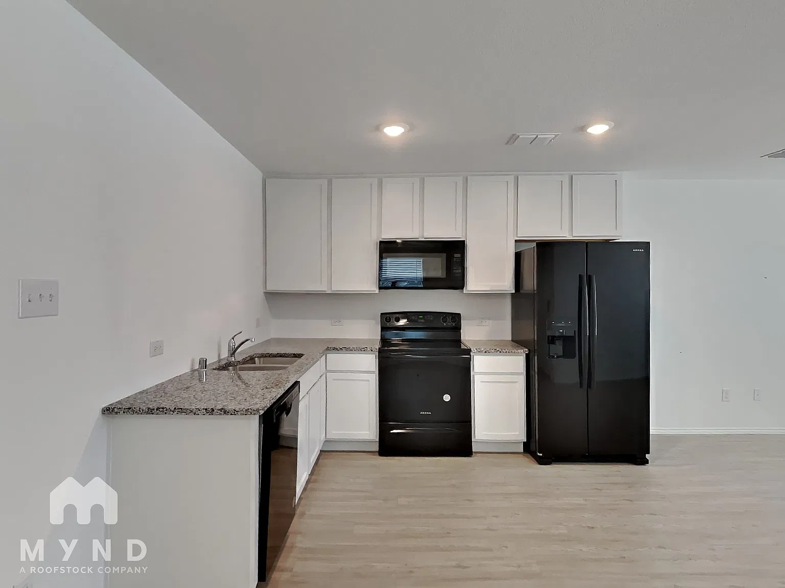 4 bed, 2.0 bath, 1300 sqft, $1,645 — Photo 4