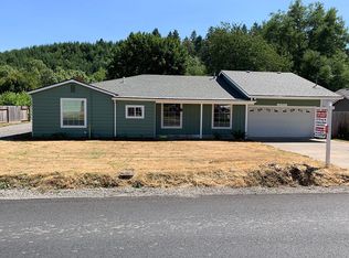 2307 Harding St, Sweet Home, OR 97386
