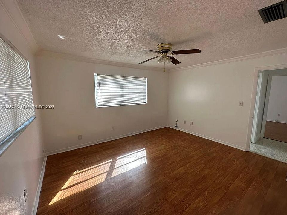 2nd image of 2483 NE 184th Ter #2483