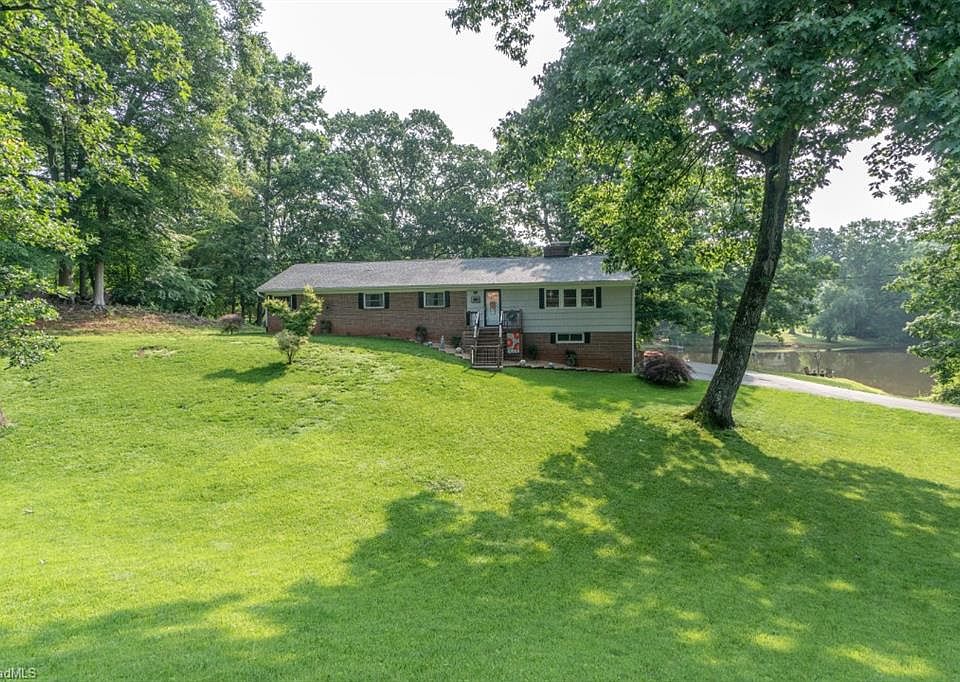 3421 Stimpson Dr, Pfafftown, NC 27040 Zillow