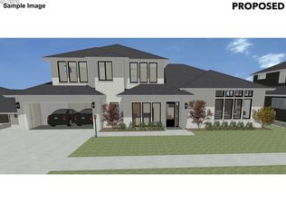 22898 Weatherhill Rd, West Linn, OR 97068