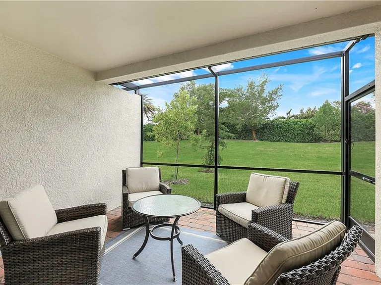 14551 Edgewater Cir — Photo 22