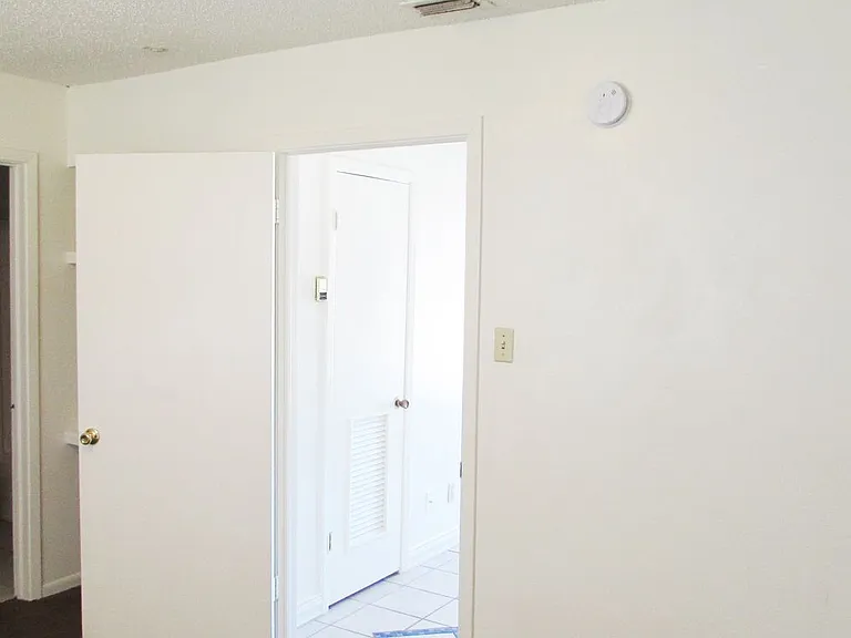 3107 Atkinson Ave — Photo 6