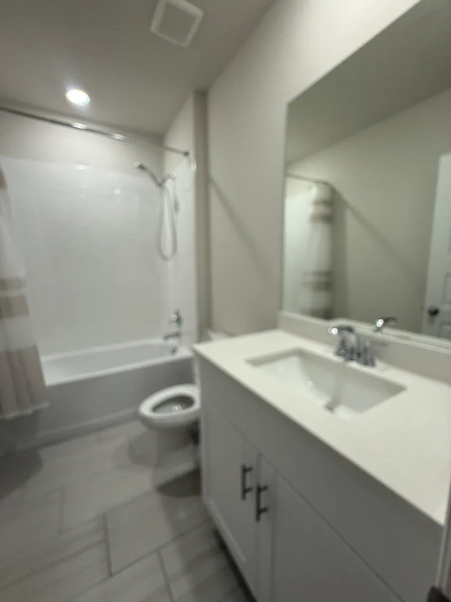 Photo 2 of 7 - Hampton Park Cir - Vero Beach, FL Building Photo - Hampton Park Cir