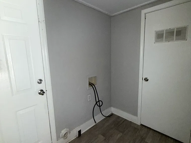 322 S Liberty St — Photo 9