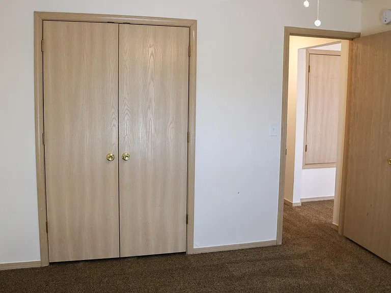 1340 N Oakland Ave #19 — Photo 7