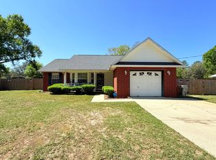 6624 Imperial Dr, Milton, FL 32570