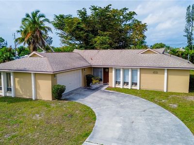 3526 Country Club Blvd, Cape Coral, FL, 33904