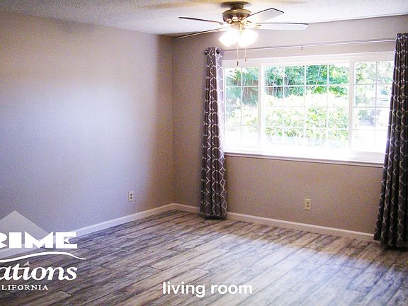 2nd image of 1107 Meadow Oaks Dr