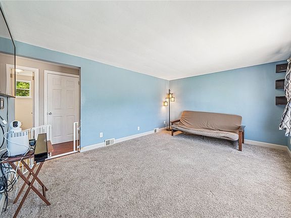 3rd image of 6740 E Barivista Dr