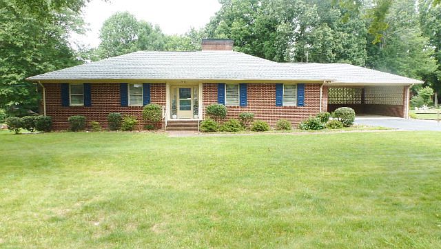 1st image of 212 Cambridge Dr