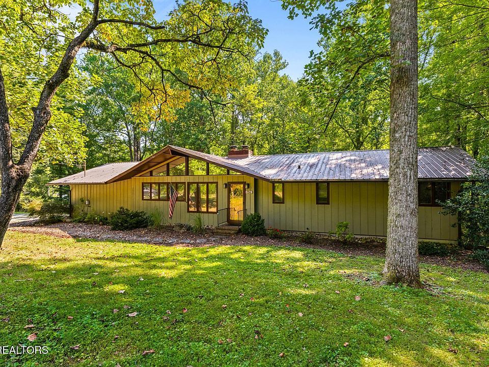 1st image of 134 Reservoir Rd