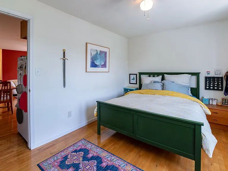 4813 Walton Ave — Photo 5