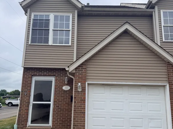 532 S Peace Rd, Sycamore, IL 60178