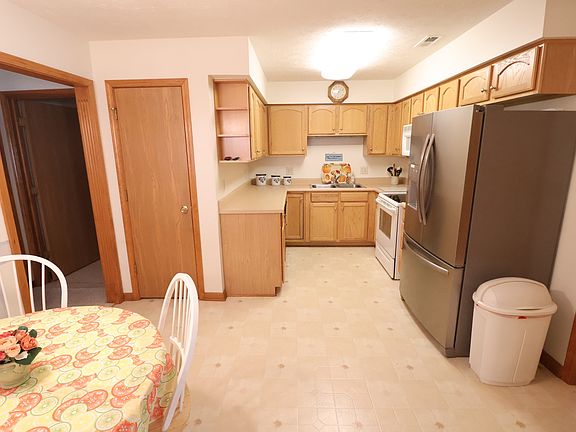 4th image of 5410 Oak Harbor Ct