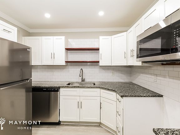 4th image of 111 Scarlett Dr