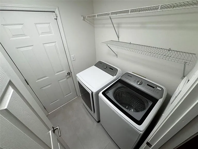 1425 Overland Xing — Photo 23