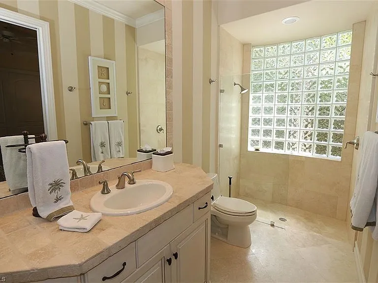 1824 Crayton Rd — Photo 22