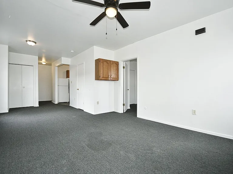 105 Ella St — Photo 7