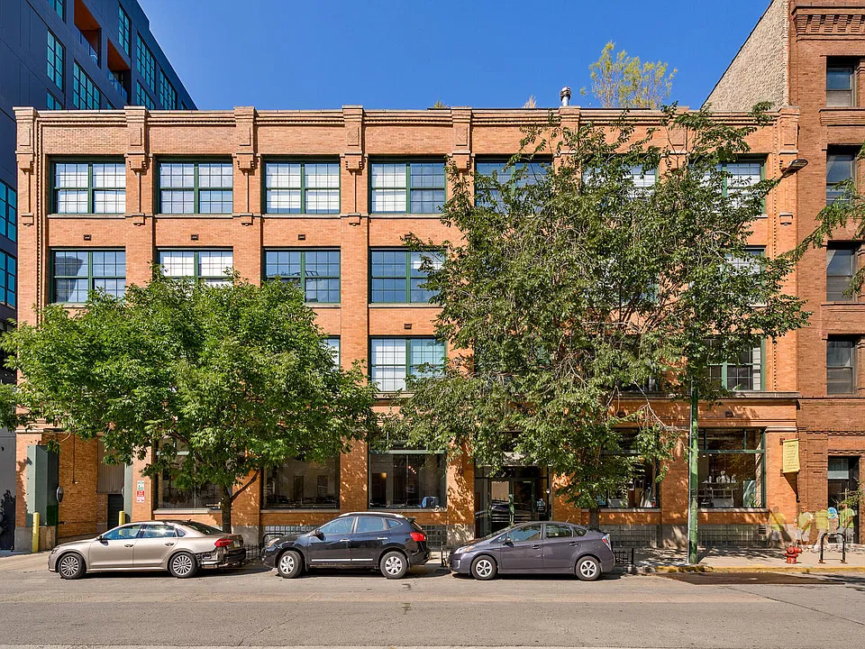 110 N Peoria St #303