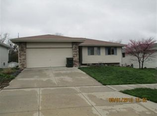 5433 S 82nd St, Lincoln, NE 68516