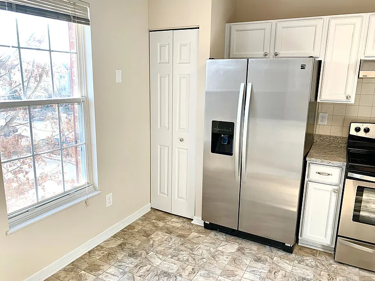 2450 Apple Blossom Ln #301 — Photo 7