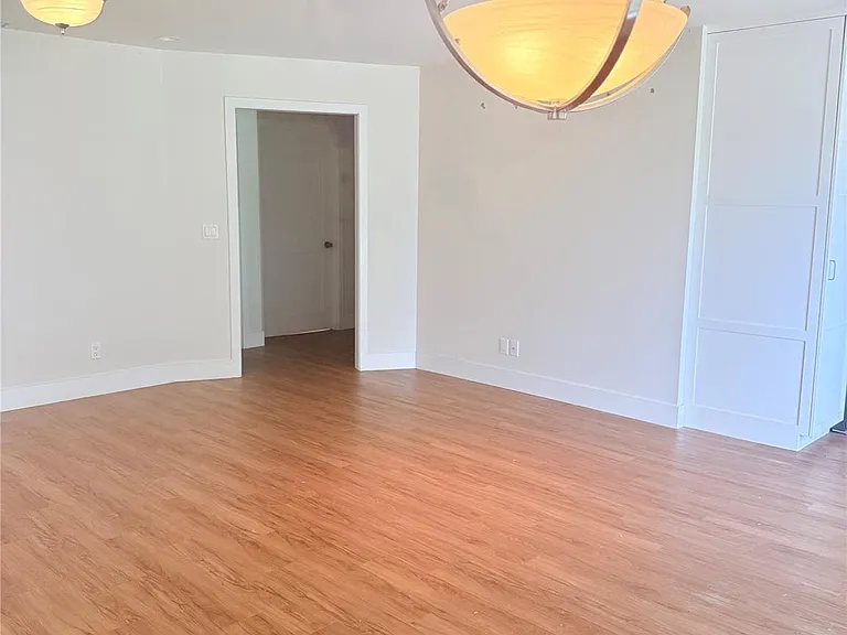 61A Chichester Ave — Photo 2