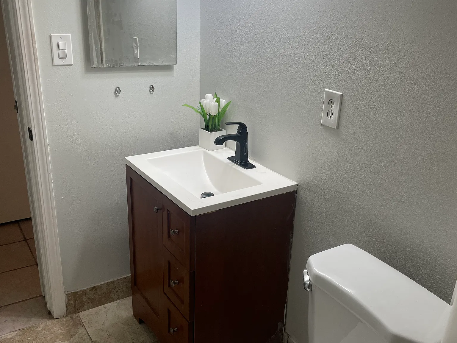 2 bed, 980 sqft, $1,300 — Photo 4