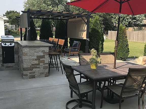 4th image of 3008 Mockingbird Ln