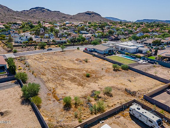 4th image of 1516 E PARADISE Lane #-