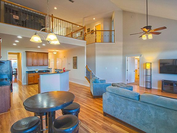 2nd image of 27A Everleigh Ct #27